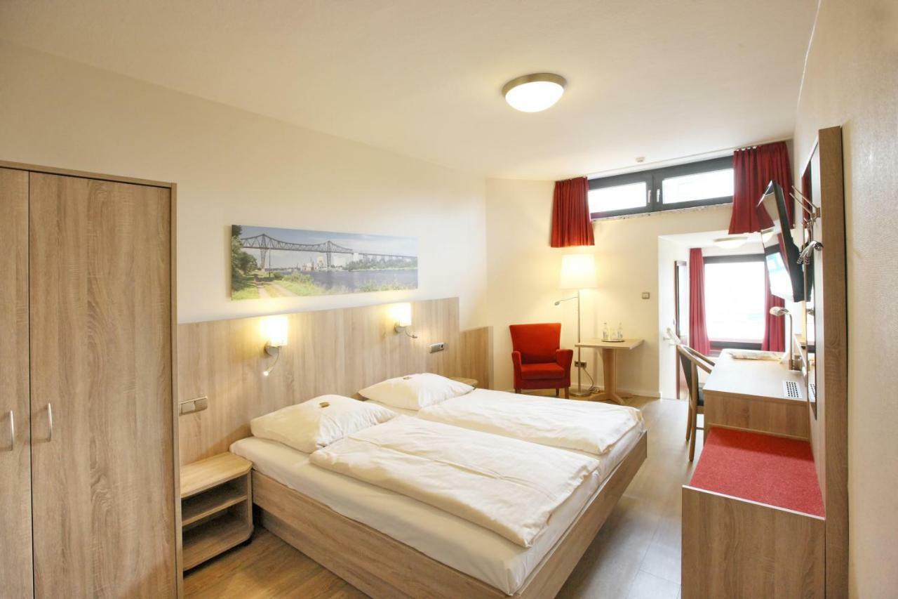 Hotel Kirchspiels Gasthaus Nortorf Екстер'єр фото